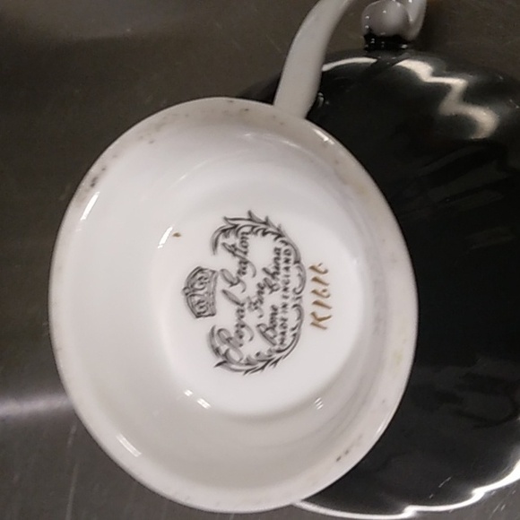 Royal Grafton Bone China Cup & Saucer - Picture 6 of 7